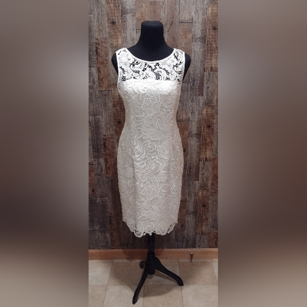 ADRIANNA PAPELL DELICATE LACE WOMENS DESTINATION WEDDING BRIDAL DRESS SZ 10 EUC!